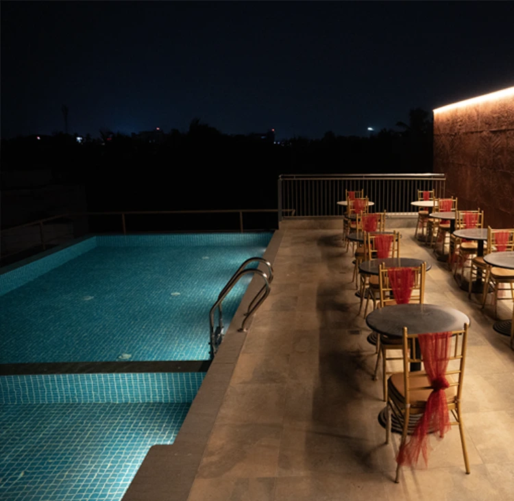 pool-imageleft-